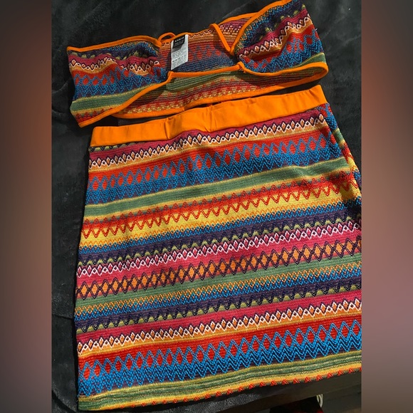 Shein x Stefflon Don geo print halter top/skirt set. Size Large - Picture 3 of 5